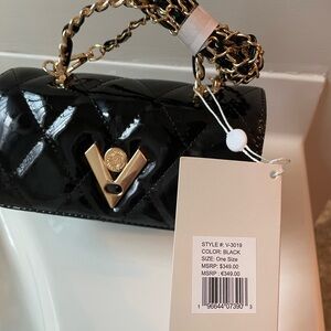 V-3019 Black Quilted Chain Bag